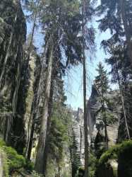 SZKLARSKA POREBA 2025 - Poczuj Ducha Gór i odwiedź z nami Szwejka. Kolonia 7-13 lat, obóz 14-18 lat.